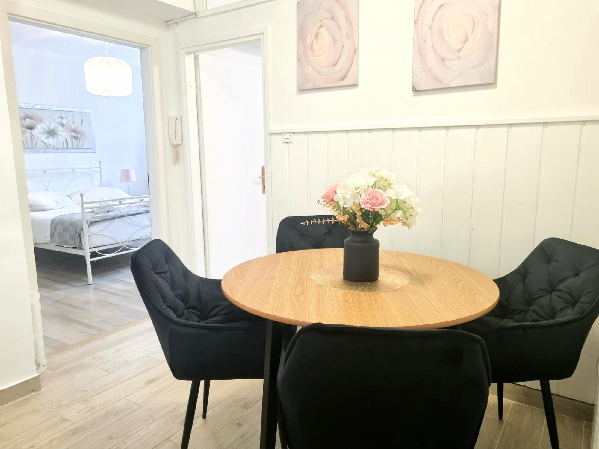 Charming Apartment In Split Center מראה חיצוני תמונה